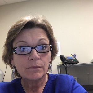 Meet your Posher, Adrienne